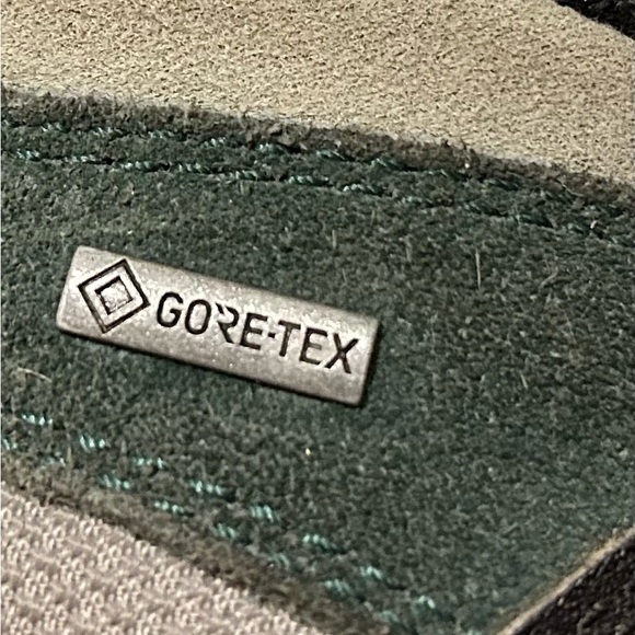 Salomon Quest Prime GTX hiking boots women’s 8 - Picture 11 of 13